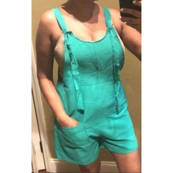 Ladies' overall romper sz Large - Picture 1 of 6